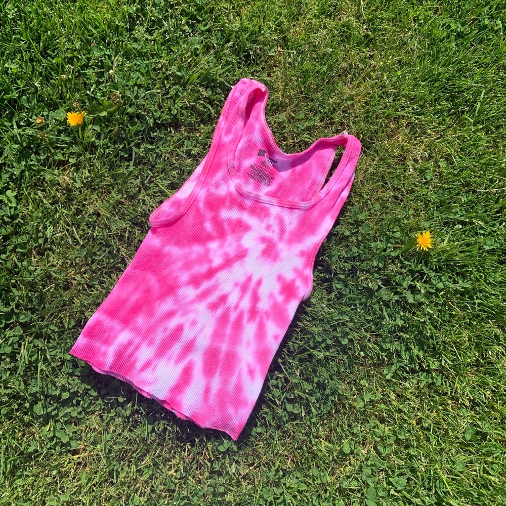 Women’s tie dye crop tank top